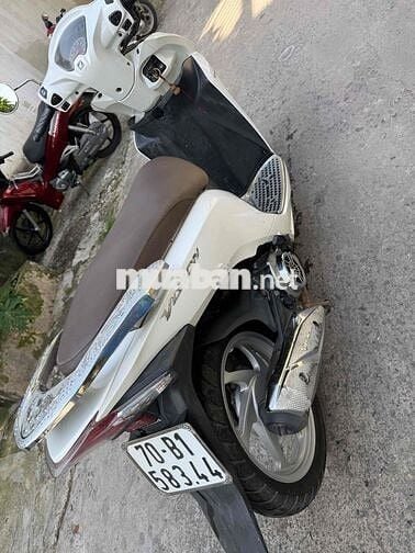 Honda Vision 2016 màu Trắng