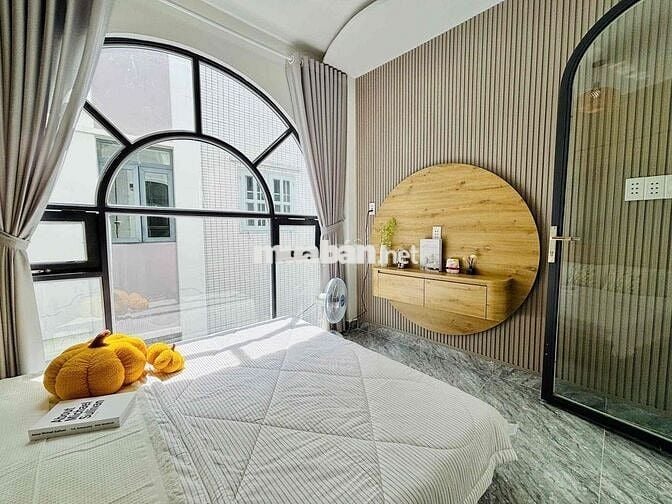 bán nhà mới xây phú nhuân - khu vip tiện ích