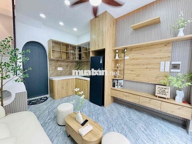 bán nhà mới xây phú nhuân - khu vip tiện ích