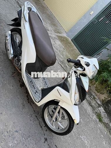 Honda Vision 2016 màu Trắng