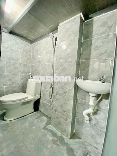 PHÒNG TRỌ MỚI XÂY FREE XE GẦN CITY LAND PARK HILLS