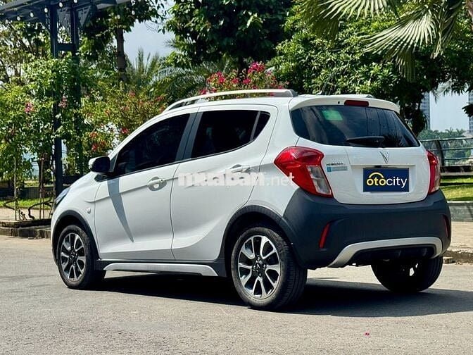 VinFast Fadil Plus 2022 - Màu trắng - 1v5km