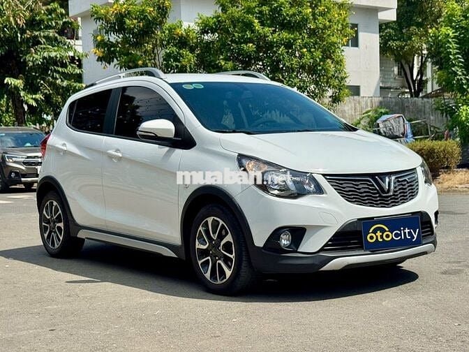 VinFast Fadil Plus 2022 - Màu trắng - 1v5km