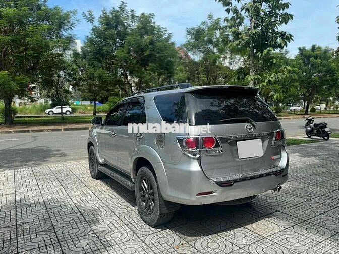 Toyota Fortuner 2015 2.7V 4x4 - 82000 km
