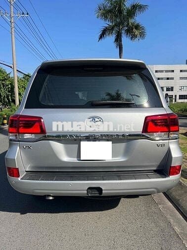Toyota Land Cruiser 2016 VX 4.6L,NK xe đẹp zin