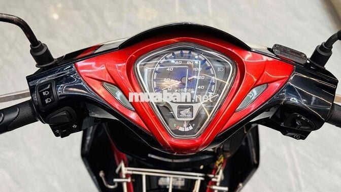 Honda Airblade Fi màu Đỏ đen - Chính Chủ
