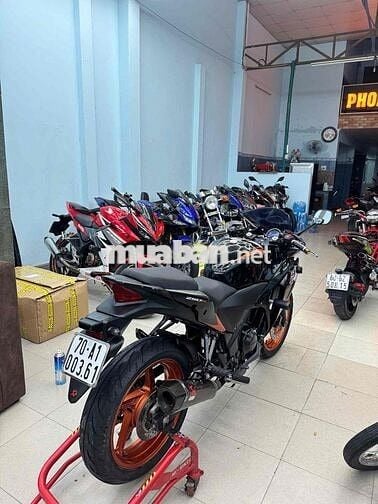 Honda CBR250R 2013 nhập Thái chính chủ biển 70