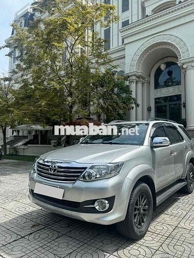 Toyota Fortuner 2015 2.7V 4x4 - 82000 km