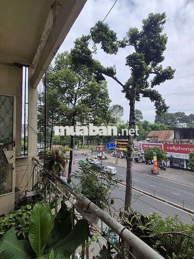 Chung cư kế công viên, gần phố Bùi Viện. 75.2m2, giá chỉ 5.1 tỷ