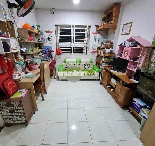 Bán chung cư Linh Trung đường 16, 64m2 2PN 1WC nội thất cơ bản 2,65 tỷ