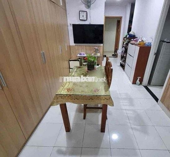 Bán chung cư Linh Trung đường 16, 64m2 2PN 1WC nội thất cơ bản 2,65 tỷ