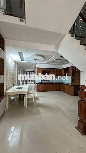 Cho thuê nhà 3 tầng đường 7.5m trục thông dài