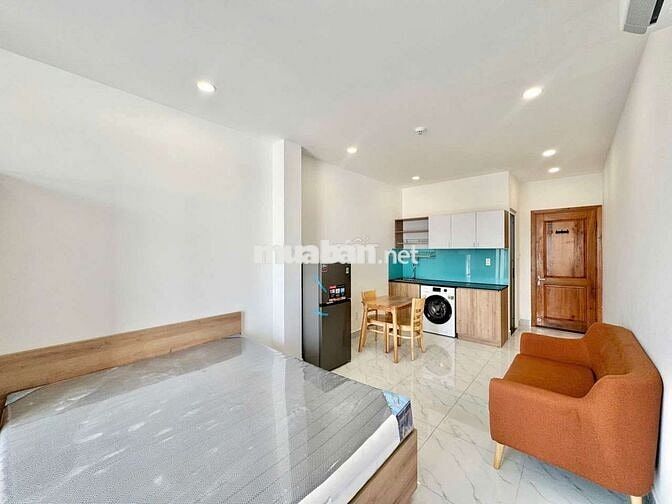 Căn Hộ Studio 40m2 Ban Công Nội Thất Cao Cấp Vị Trí Giữa Trung Tâm
