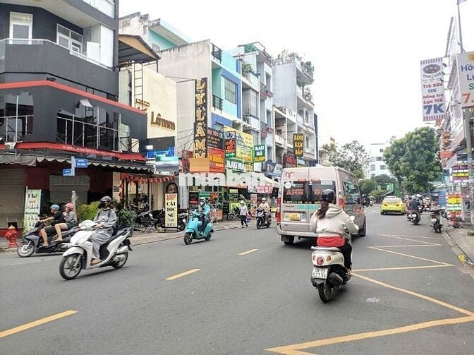 GÓC 2MT ĐỐI DIỆN CHỢ TÂN HƯƠNG 5X17, 5 LẦU CÓ THANG MÁY KHU KD SẦM UẤT