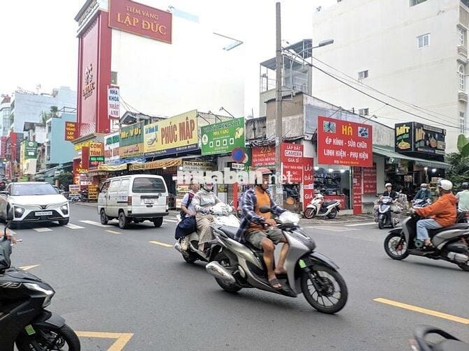 GÓC 2MT ĐỐI DIỆN CHỢ TÂN HƯƠNG 5X17, 5 LẦU CÓ THANG MÁY KHU KD SẦM UẤT