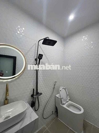 nhà đẹp Hiệp Thành, 1 trệt 1 lầu mới 100% (Sân xe hơi 7 chỗ, 3p.ngủ…)