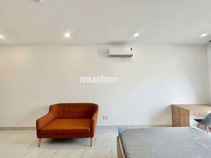 Căn Hộ Studio 40m2 Ban Công Nội Thất Cao Cấp Vị Trí Giữa Trung Tâm