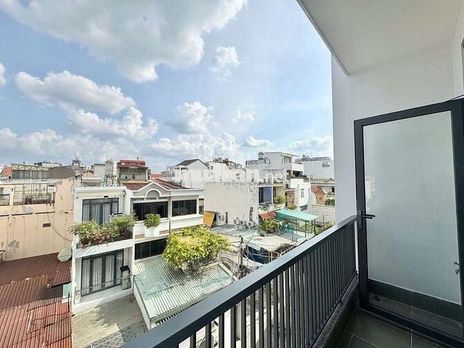 Căn Hộ Studio 40m2 Ban Công Nội Thất Cao Cấp Vị Trí Giữa Trung Tâm