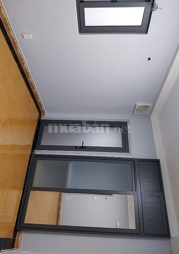 Cho thuê nhà hẻm xe tải , lê văn duyệt , p1 ,  q bình thạnh