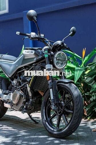 Husqvarna Svartpilen 401 Xám 27.000 km