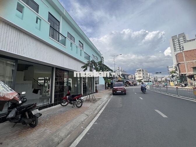 Cho thuê nhà nguyên căn nhà mới( phía sau aeon bình tân)