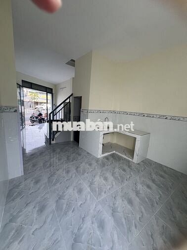 Cho thuê nhà nguyên căn nhà mới( phía sau aeon bình tân)