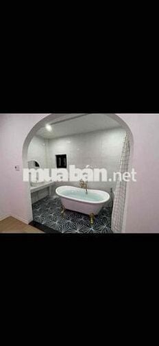 phòng trong nhà mặt tiền hoàng diệu