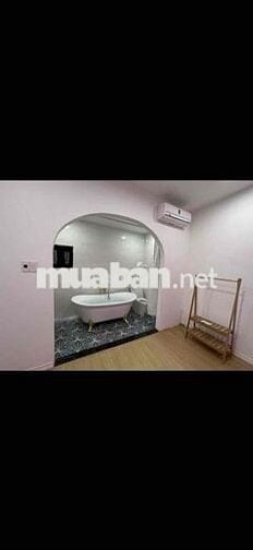 phòng trong nhà mặt tiền hoàng diệu