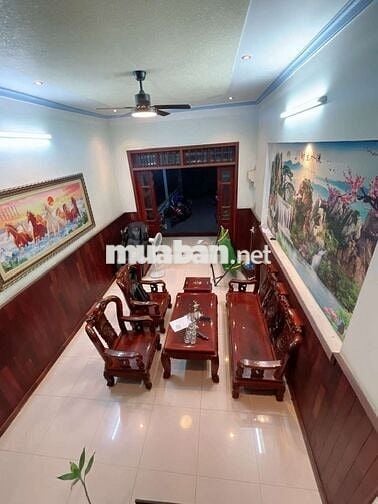 Bán Đất Tặng Nhà Mặt Tiền 4 Lầu Giá Hời Khu Vực Vincom 550 Dĩ An.