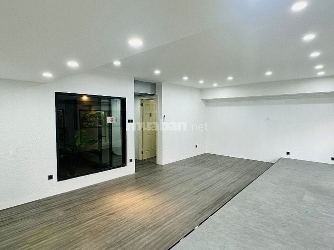 Cho thuê mặt bằng kinh doanh mặt tiền khu ẩm thực Phan Xích Long