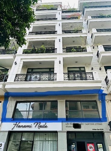 Cho thuê mặt bằng kinh doanh mặt tiền khu ẩm thực Phan Xích Long