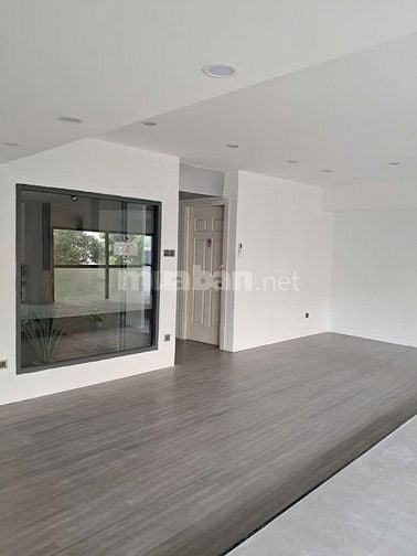 Cho thuê mặt bằng kinh doanh mặt tiền khu ẩm thực Phan Xích Long