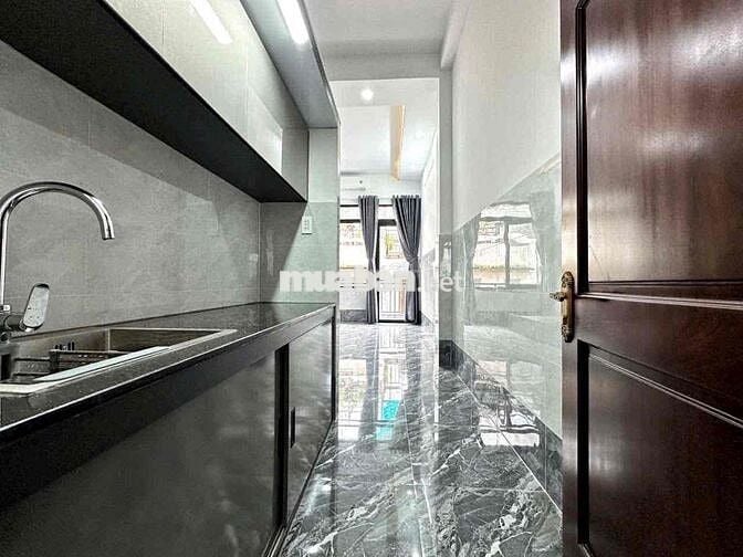 PHÒNG STUDIO BAN CÔNG 40M2 | FULL NT | PHAN ĐÌNH PHÙNG gần Cầu Kiệu