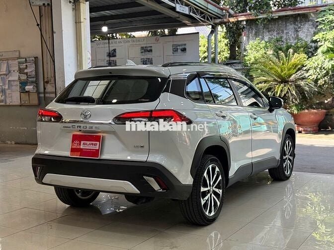 Corolla Cross 2024 1.8V - Đi lướt 8,400KM
