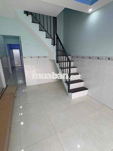 Cho thuê nhà ngay chợ Cầu Đồng Giáp Ngã 4 Ga 4pn Giá 6,5 triệu