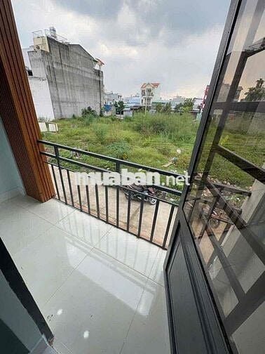 Cho thuê nhà ngay chợ Cầu Đồng Giáp Ngã 4 Ga 4pn Giá 6,5 triệu