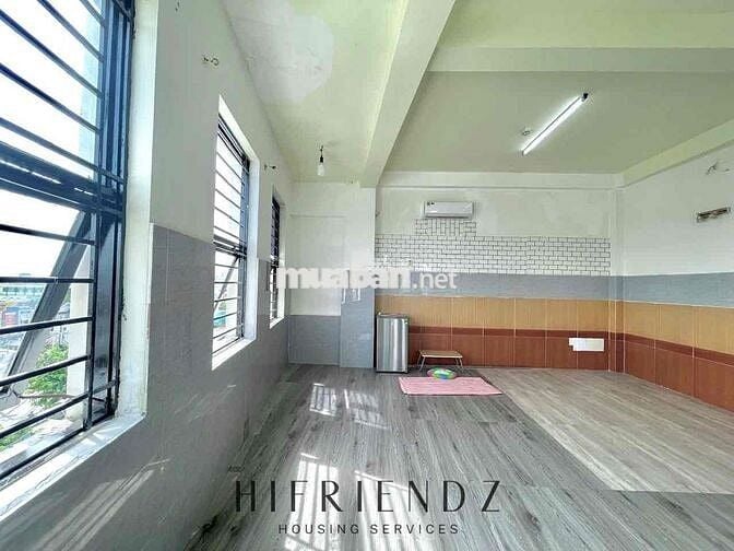 STUDIO FULL NỘI THẤT CÓ CỬA SỔ TRỜI CỤC THOÁNG TẠI HƯƠNG LỘ 2