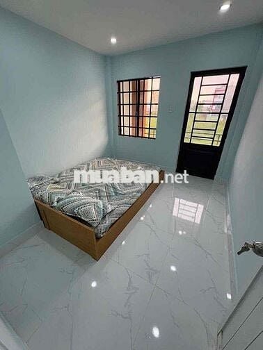 Cho thuê nhà ngay chợ Cầu Đồng Giáp Ngã 4 Ga 4pn Giá 6,5 triệu