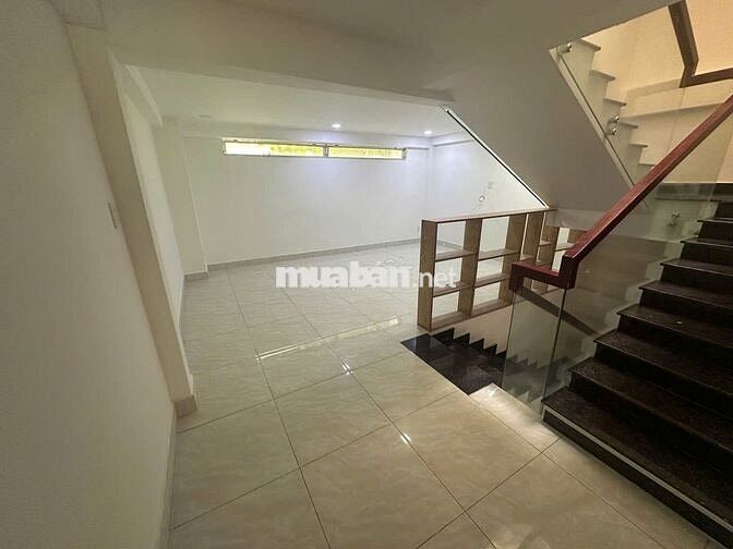 KHU VIP SÂN BAY! 110B Hoàng Hoa Thám, Q.Tân Bình. 1 trệt 3 lầu Nhà mới