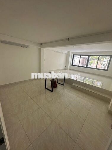 KHU VIP SÂN BAY! 110B Hoàng Hoa Thám, Q.Tân Bình. 1 trệt 3 lầu Nhà mới