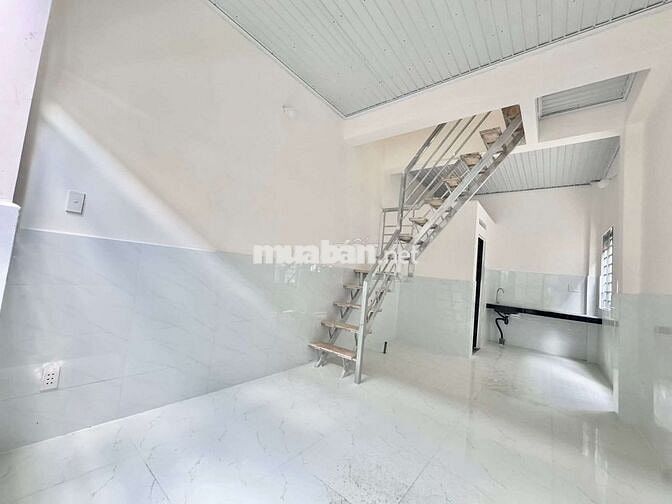 Cho thuê nhà tl 15 gần chung cư tl giá 4tr5 2p ngủ