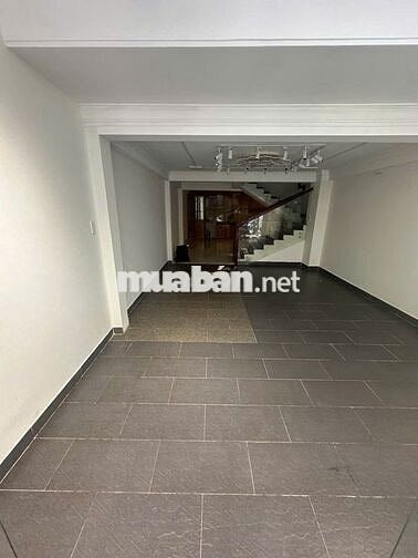 KHU VIP SÂN BAY! 110B Hoàng Hoa Thám, Q.Tân Bình. 1 trệt 3 lầu Nhà mới