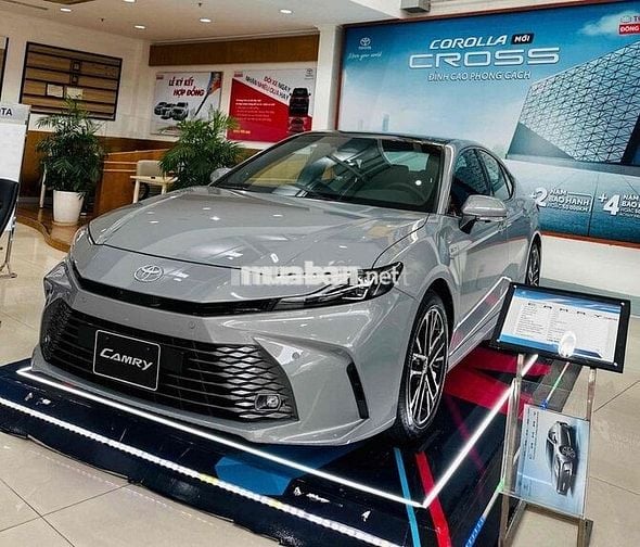 Toyota Camry - Giảm 100% Thuế Trước Bạ