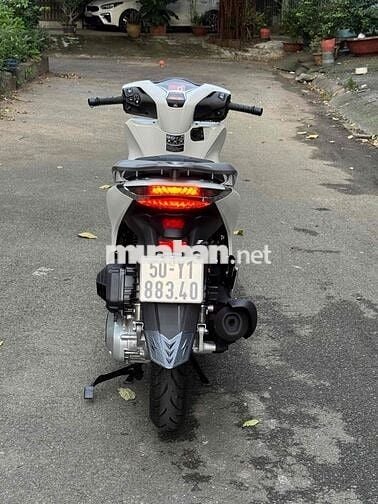 Honda SH 125i Trắng 500km như xe new