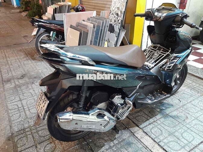 Honda Air Blade 160 Special Edition Xanh đen