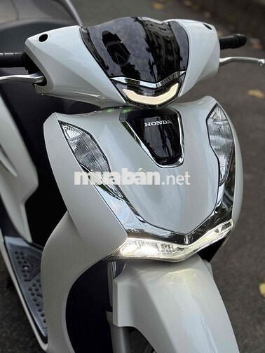Honda SH 125i Trắng 500km như xe new