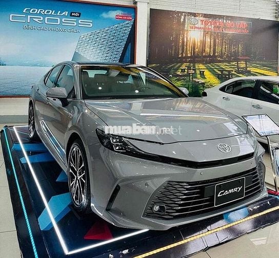 Toyota Camry - Giảm 100% Thuế Trước Bạ