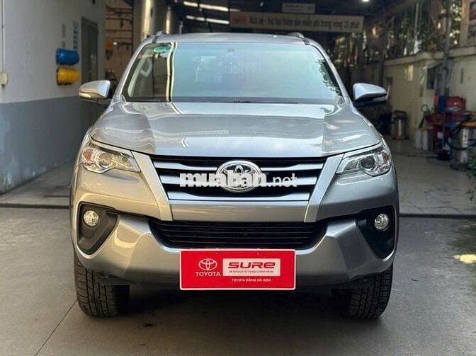 Toyota Fortuner 2017 2.4 MT Bạc (CÒN GIẢM)