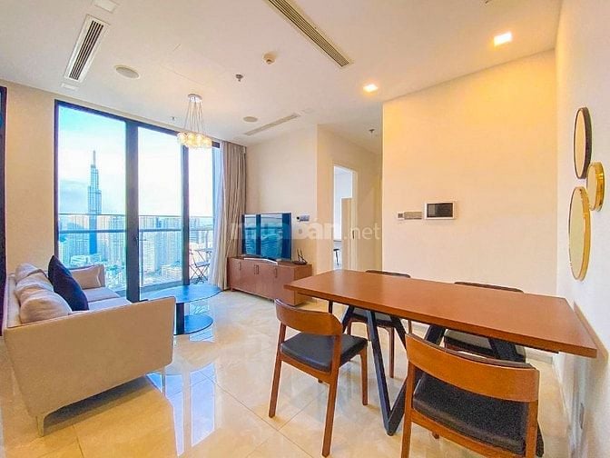 Bán Căn hộ Vinhomes Golden River 2 phòng ngủ tầng cao diện tích 72m2