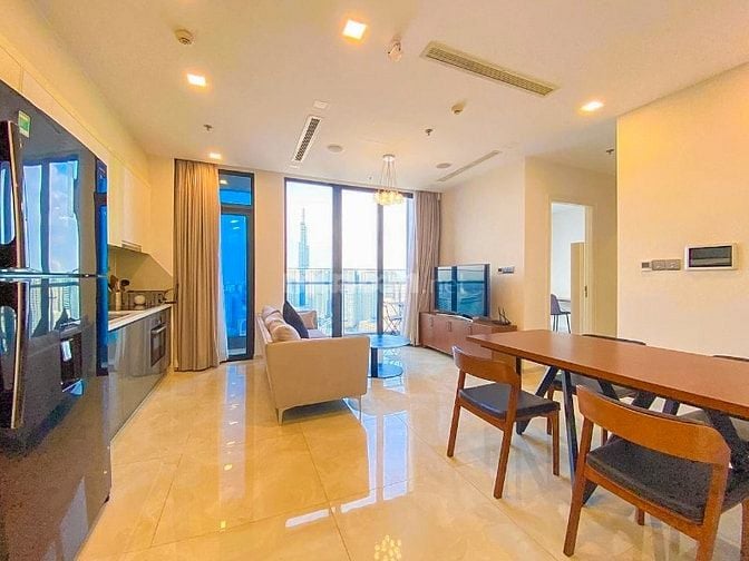 Bán Căn hộ Vinhomes Golden River 2 phòng ngủ tầng cao diện tích 72m2